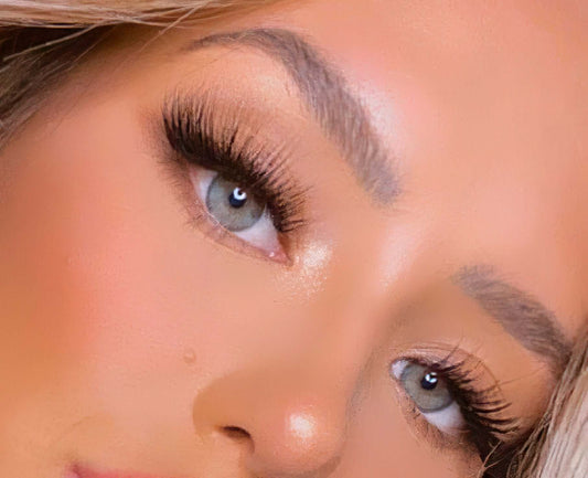 Looking to add false lashes? These new and modern reasons will set you for it!