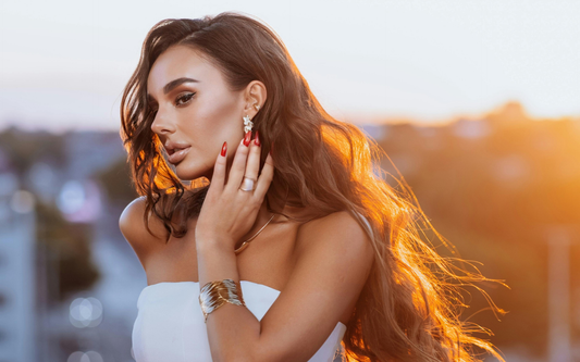 Genius Wefts vs. Hand-Tied vs. Tape-Ins: A 2026 Stylist’s Technical Deep Dive