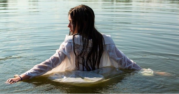 Can you Swim with Tape In Hair Extensions? KmXtend Hair Extensions